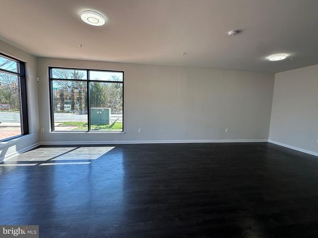 10096 Market St, Home with 0 bedrooms, 1 bathrooms and null parking in Manassas VA | Image 10