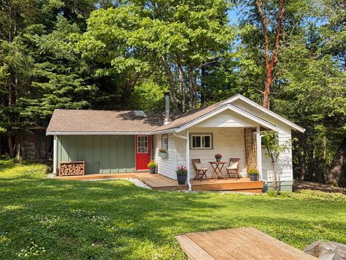 172B Burrill Rd, Galiano Island, BC, V0N1P0 | Card Image