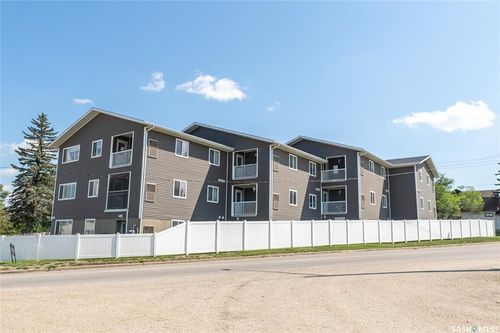 204-221 Main St S, Moose Jaw, SK, S6H2R4 | Card Image