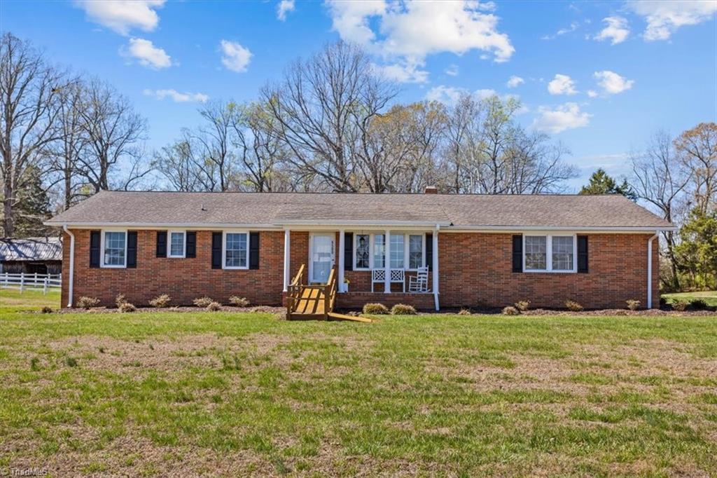 Residential in Elon