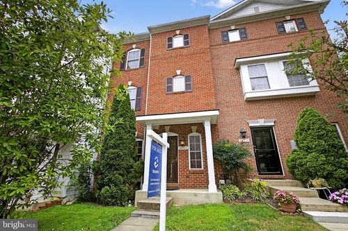 18713 Falling River Dr, GAITHERSBURG, MD, 20879-6228 | Card Image
