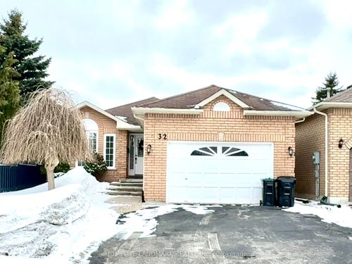 32 Simmons Cres, Barrie, ON, L4N7T7 | Card Image