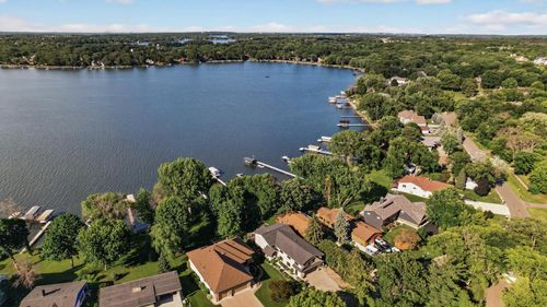 2790 S Shore Dr, Prior Lake, MN, 55372-2726 | Card Image