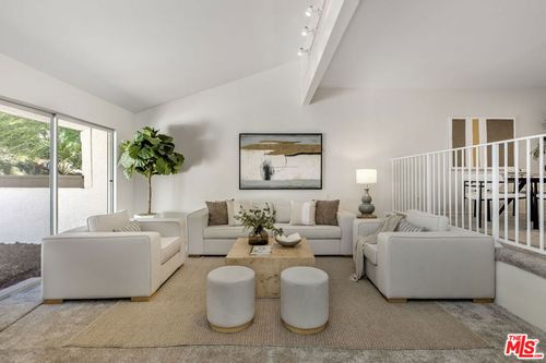 17107 Palisades Circle, Pacific Palisades, CA, 90272 | Card Image