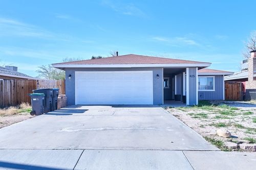 425 S Lincoln St, Ridgecrest, CA, 93555-4409 | Card Image