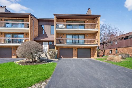 204-8150 Brookside Dr, Palos Park, IL, 60464 | Card Image