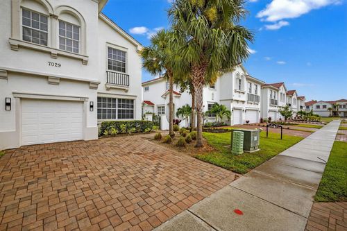 606-7029 Ambrosia Ln, NAPLES, FL, 34119-9651 | Card Image