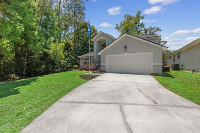 3038 Majestic Oaks Lane, House other with 4 bedrooms, 2 bathrooms and null parking in Green Cove Springs FL | Image 2