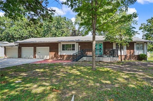 1229 S Elm St, Ottawa, KS, 66067-3424 | Card Image