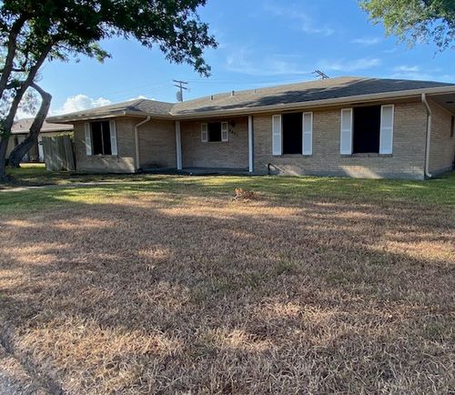 4601 Bonner Dr, Corpus Christi, TX, 78411-4910 | Card Image