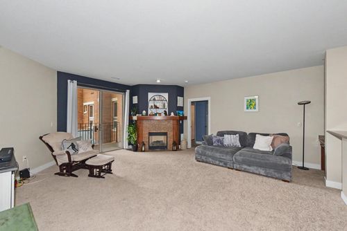 213-15295 W Library Lane, New Berlin, WI, 53151 | Card Image