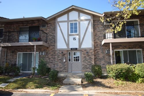 201-9S120 Lake Dr, Willowbrook, IL, 60527-2541 | Card Image