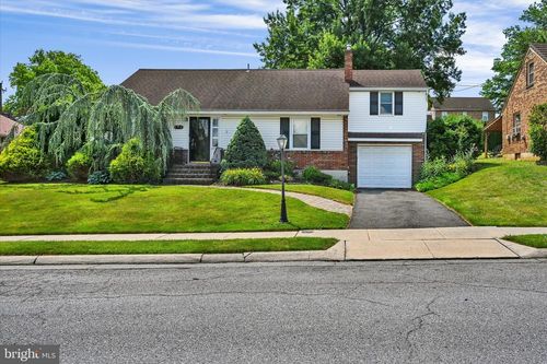 3102 Curtis Rd, SINKING SPRING, PA, 19608-1277 | Card Image