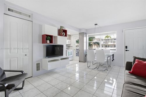 218-3133 S Ocean Dr, Hallandale Beach, FL, 33009-6571 | Card Image