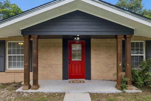 202 E Tate St, Burnet, TX, 78611-1830 | Card Image