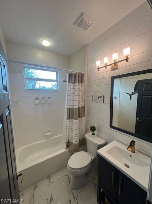 apt-201-25110 Peacock Ln, NAPLES, FL, 34114-9718 | Card Image