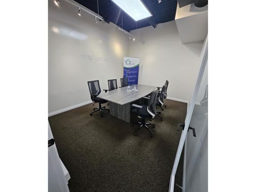 210-15272 Croydon Dr, Surrey, BC, V3Z0Z5 | Card Image