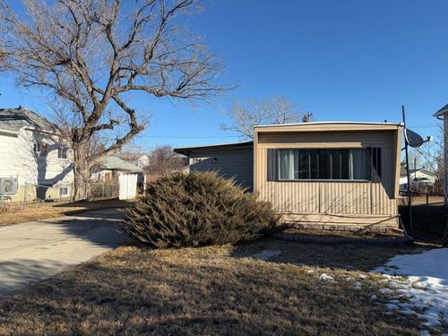 234 9 St, Beiseker, AB, T0M0G0 | Card Image