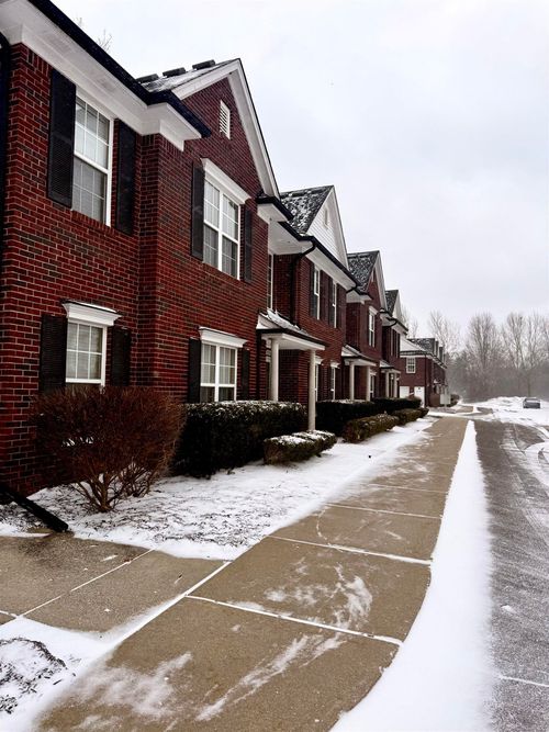 53234 Manchester Ave, Shelby Township, MI, 48316-2613 | Card Image