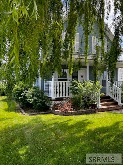 305 S Park Ave, Shelley, ID, 83274-1347 | Card Image
