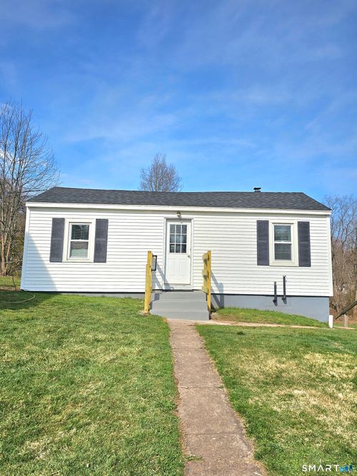 a-2071 Middletown Ave, Northford, CT, 06472-1261 | Card Image