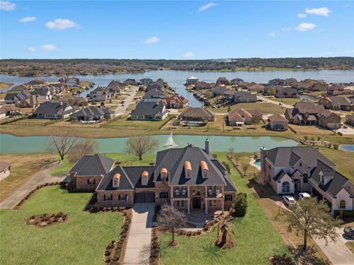 10896 Dauphine St, Willis, TX, 77318-6592 | Card Image