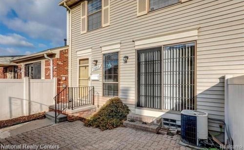 38915 Golfview Dr E, Clinton Twp, MI, 48038-3444 | Card Image