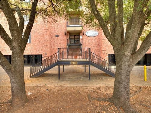 apt-108-2401 Leon St, Austin, TX, 78705-4634 | Card Image