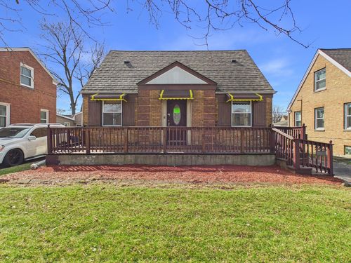 2522 Westbrook Dr, Franklin Park, IL, 60131-3238 | Card Image