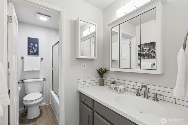UNIT-203 - 19414 Aurora Ave, Condo with 2 bedrooms, 1 bathrooms and 1 parking in Shoreline WA | Image 14
