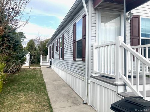 unit-348-1661 Old Country Rd, Riverhead, NY, 11901-4414 | Card Image