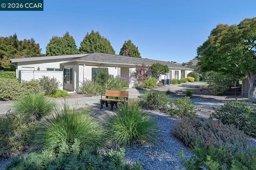 3-2400 Tice Creek Dr, Walnut Creek, CA, 94595-5286 | Card Image