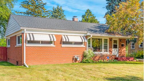 819 S Fulton Ave, Waukegan, IL, 60085-7250 | Card Image