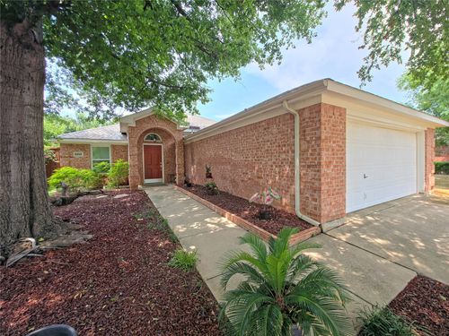 1415 Park Palisades Dr, Corinth, TX, 76210-3128 | Card Image