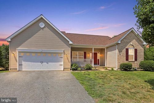 5 Obsidian Way, TOWNSEND, DE, 19734-2037 | Card Image