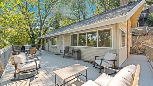 646 Arth Dr, Crestline, CA, 92325-9648 | Card Image