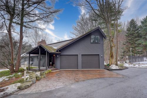 1551 Cranberry Pond Trl, Victor, NY, 14564-9000 | Card Image