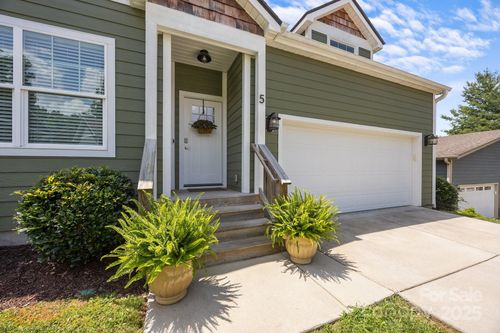 5 Meeting St, Asheville, NC, 28803-0167 | Card Image