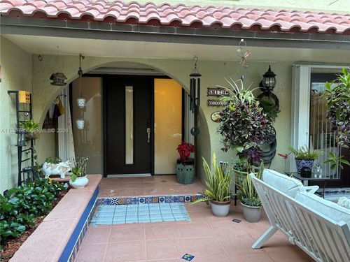 71d-3842 Alcantara Ave, Doral, FL, 33178-2346 | Card Image