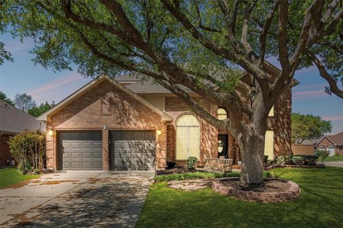 2117 Nottingham St, Flower Mound, TX, 75028-3550 | Card Image