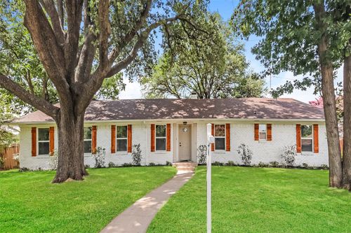 3115 Ponder Dr, Dallas, TX, 75229-5830 | Card Image
