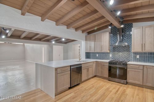 3910 E Calle De Jardin, Tucson, AZ, 85711 | Card Image