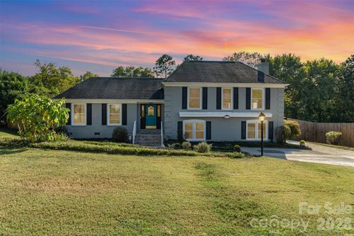 4212 Montibello Dr, Charlotte, NC, 28226-7220 | Card Image