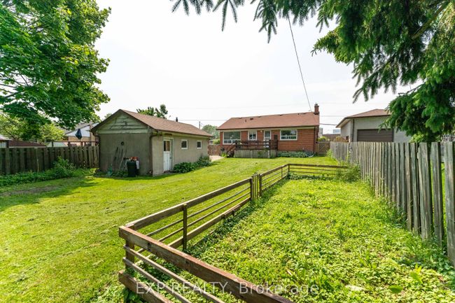1195 Wecker Dr, House other with 4 bedrooms, 2 bathrooms and 5 parking in Oshawa ON | Image 34