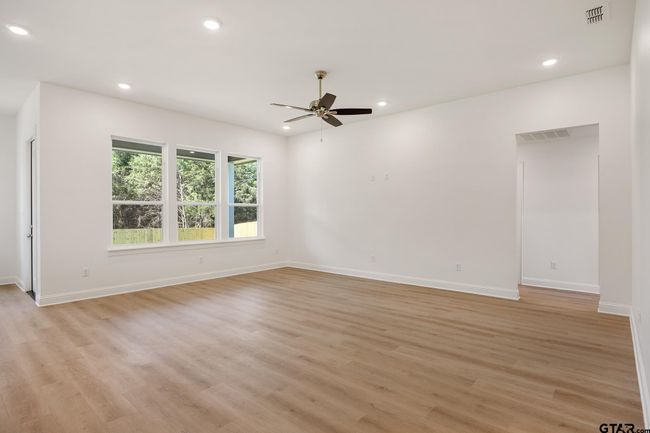 217 August Drive, House other with 4 bedrooms, 2 bathrooms and null parking in Bullard TX | Image 7