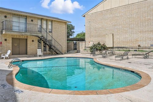 apt-a-4524 Amesbury Dr, Dallas, TX, 75206-4809 | Card Image