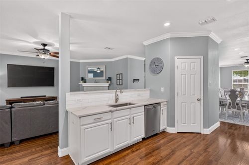534 Laurel Ln, Fate, TX, 75087-9289 | Card Image