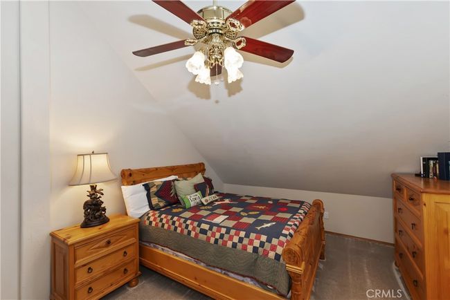 375 Meadow Cir N, House other with 4 bedrooms, 3 bathrooms and 2 parking in Big Bear Lake CA | Image 43