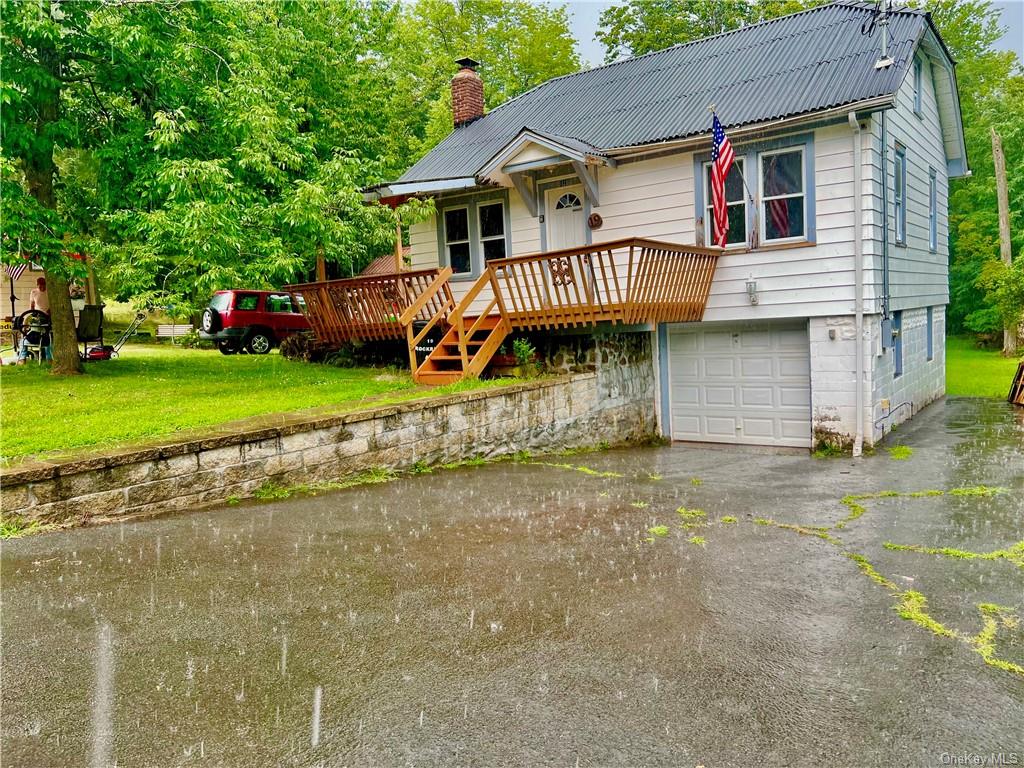 Rock Ridge Ave, Monticello, NY 12701
