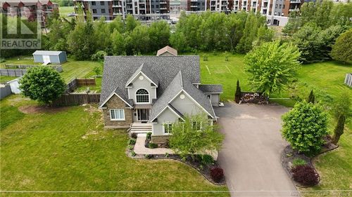 733 Chartersville Rd, Dieppe, NB, E1A1K7 | Card Image
